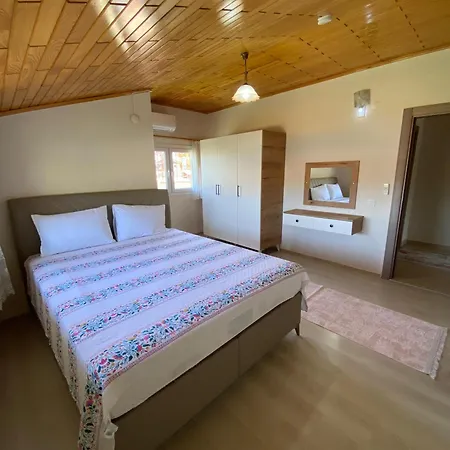 Nisa Apartment