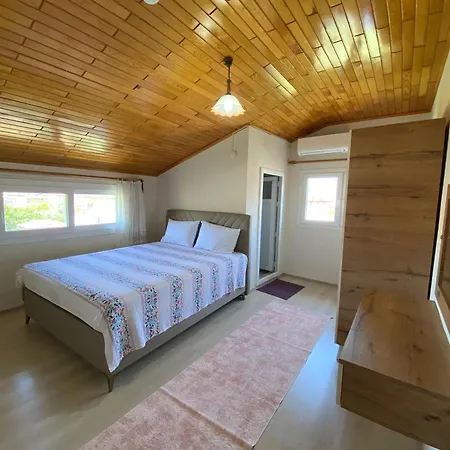 Nisa Apartment *