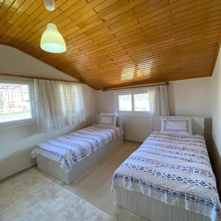 Nisa Apartment