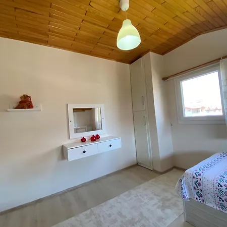 Nisa Apartment *