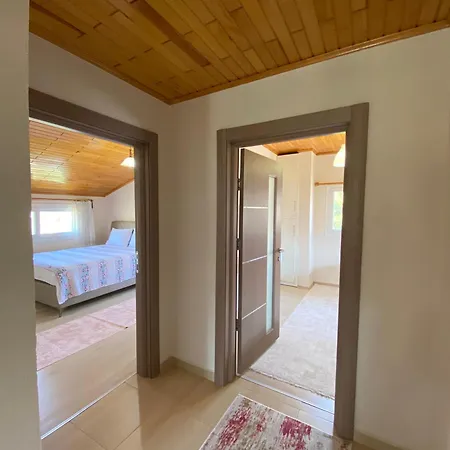 Nisa Apartment
